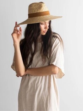 New Gigi Pip Isla 100% Straw Fedora Hat